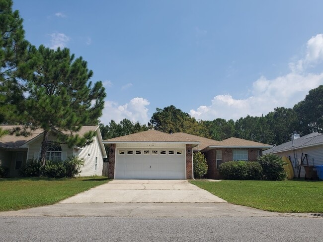Building Photo - 1516 Oakhill Rd