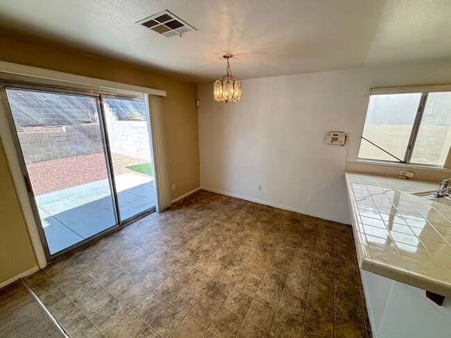 Building Photo - Gorgeous 3Bed/2.5Bath, 2-Story home located in Summerlin