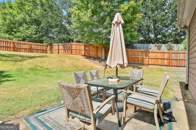 Building Photo - 205 Inverness Ave