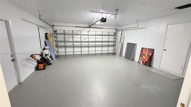 Building Photo - 4440 NW 4th Ct