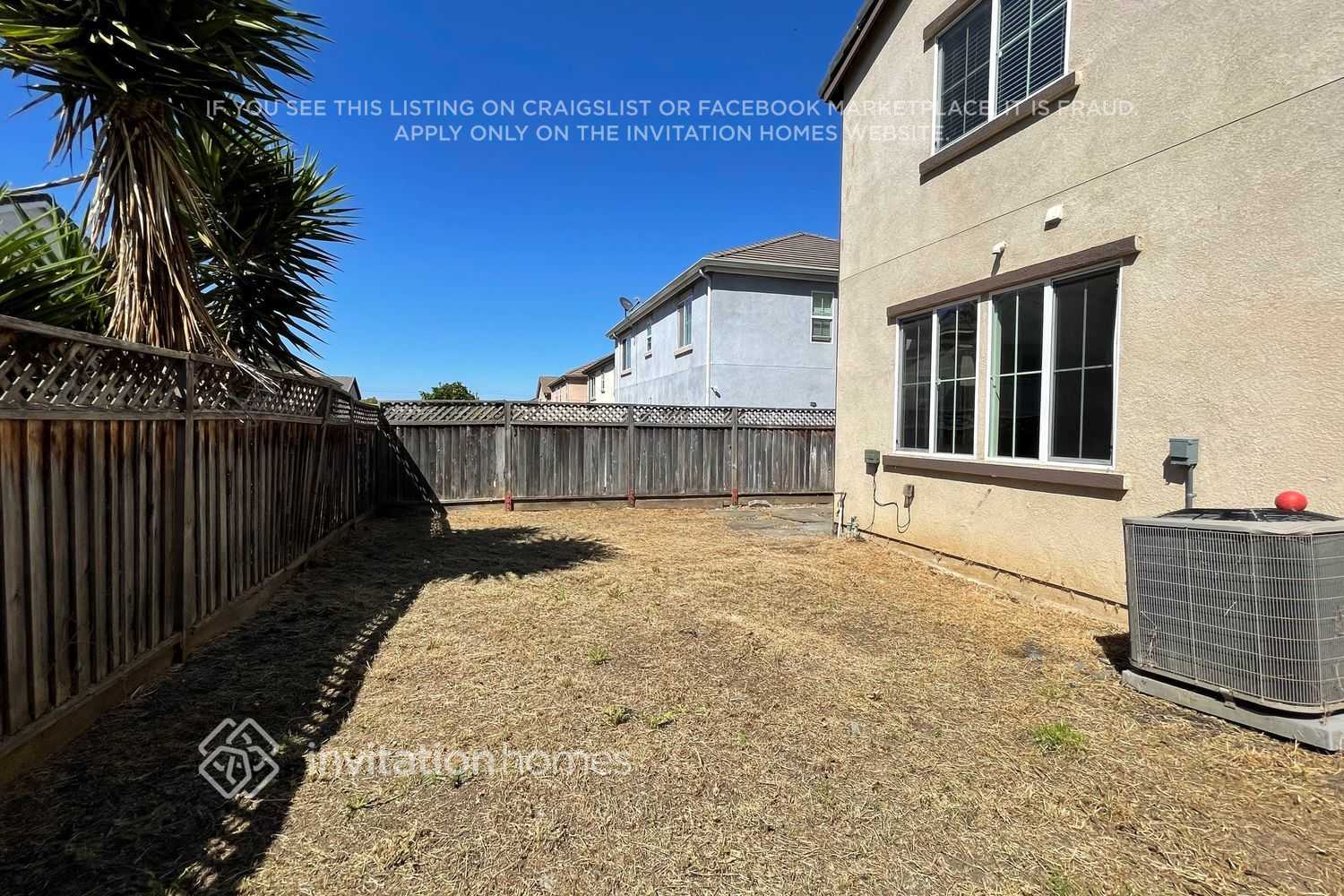 Building Photo - 1643 Dewey St