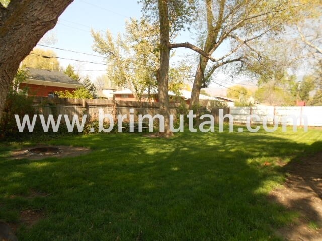 Building Photo - 1561 E 4945 S
