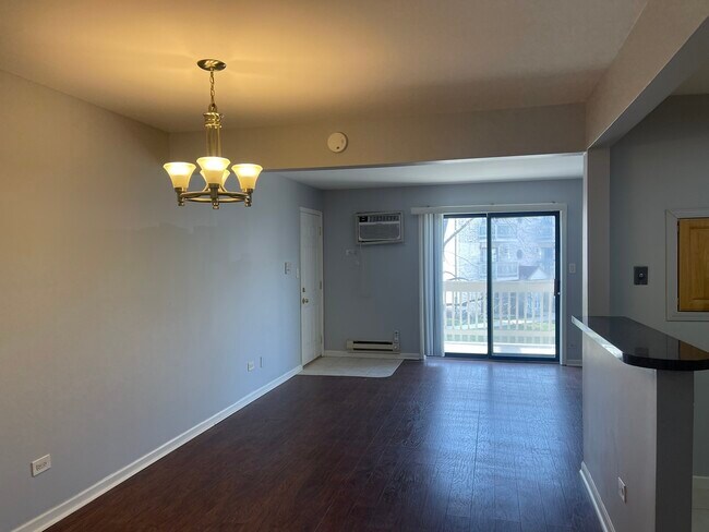 Building Photo - 444 Osage Ln