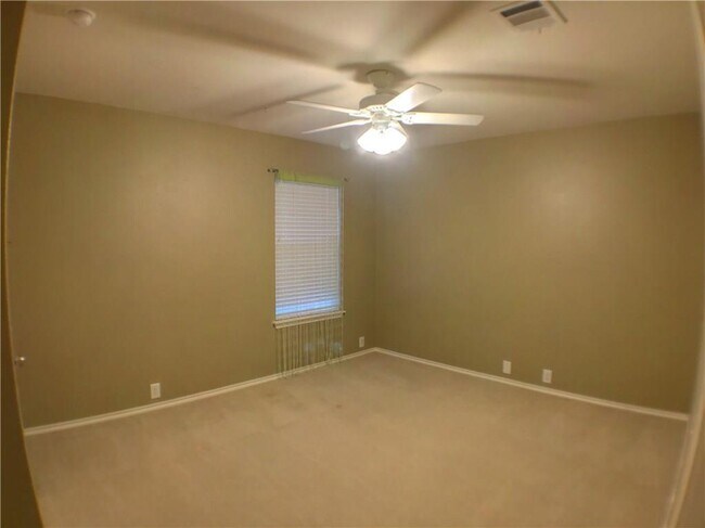 Building Photo - 2308 Paradise Ridge Dr