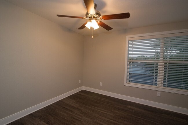 Building Photo - 701 Hereford St