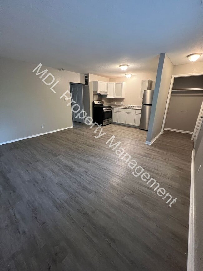 Building Photo - 2809 S Jefferson*