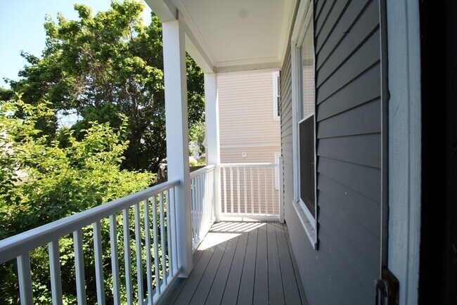 Building Photo - 3 Ocean Terrace