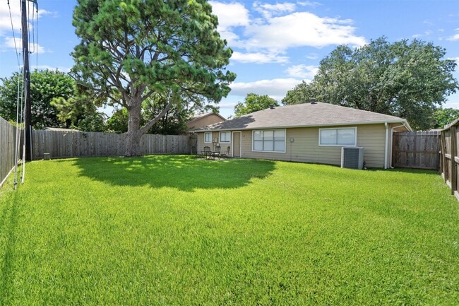 Building Photo - 9906 Rocky Hollow Rd