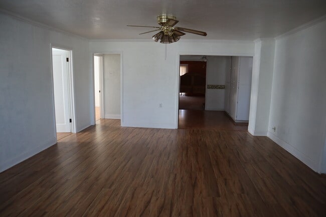 Building Photo - 501 Springer Ln
