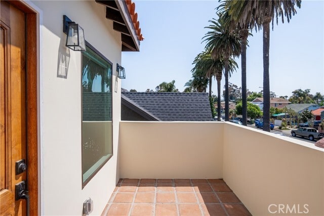 Building Photo - 2338 Cloverdale Ave