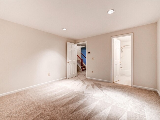 Building Photo - 11919 Thurloe Dr