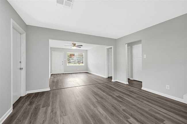Building Photo - 1502 Park Ave
