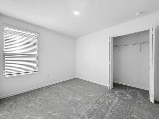 Building Photo - 17570 Shirewood Wy