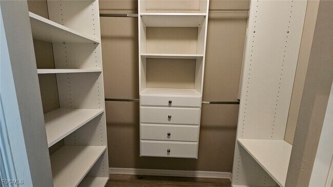 Building Photo - 20621 Chestnut Ridge Dr