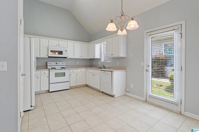 Building Photo - Magnolia Trail