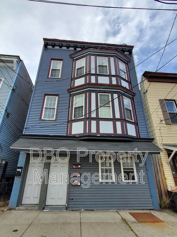 Primary Photo - 514 Washington Ave
