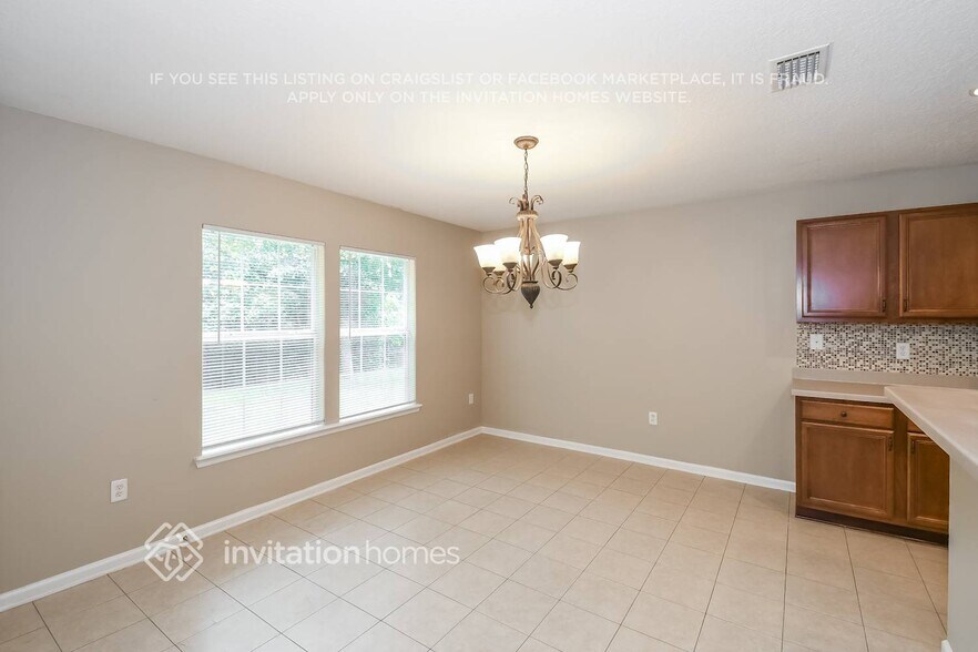 Building Photo - 12628 Pine Marsh Way