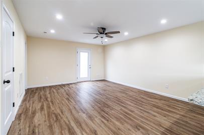 Building Photo - 932 Warrior Hill Dr