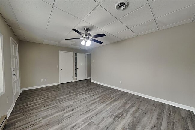 Building Photo - 2291 Carousel Ct