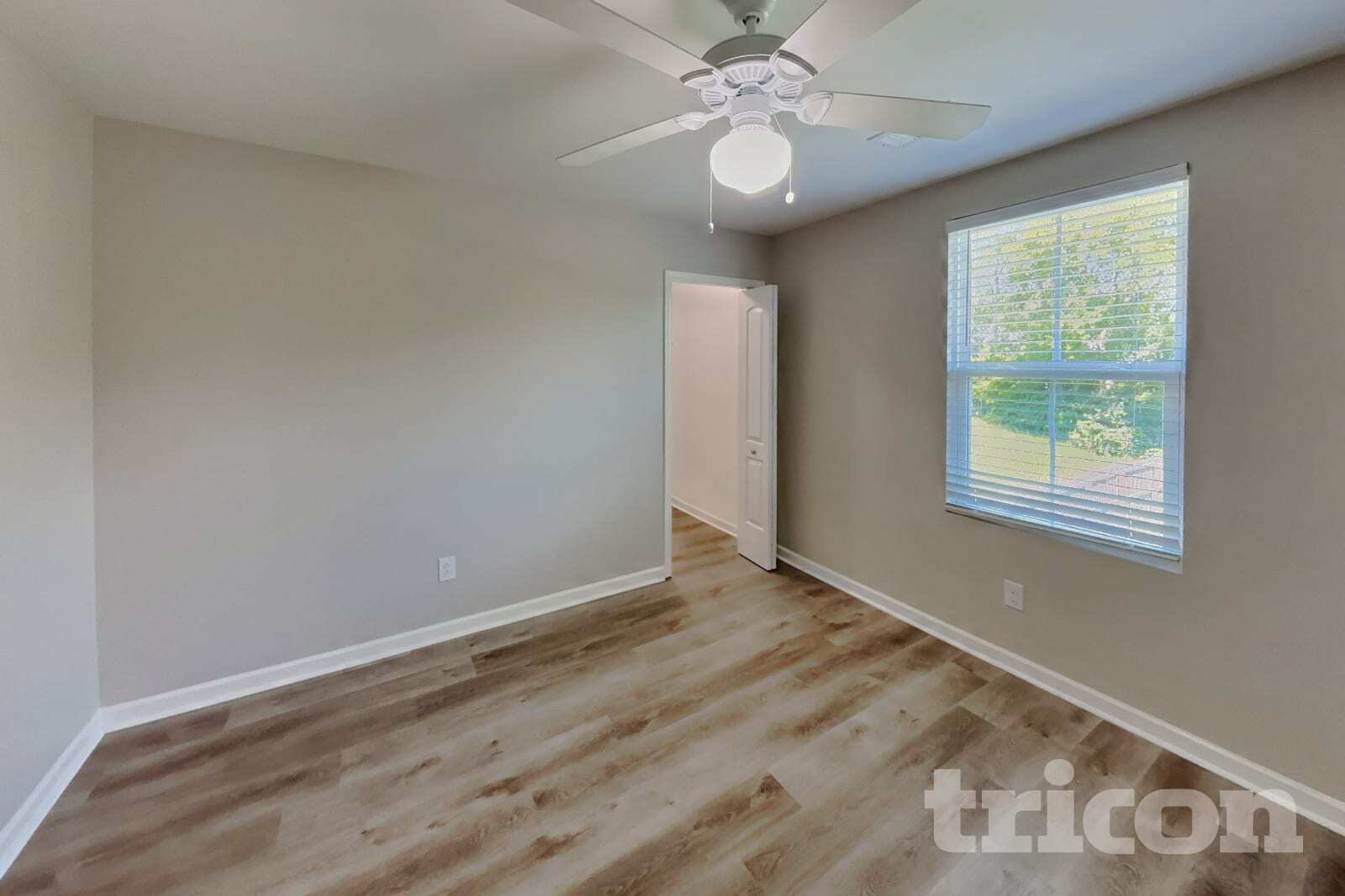 Building Photo - 1845 Belle Arbor Dr