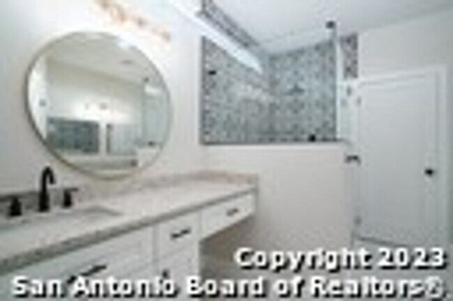 Building Photo - 343 Porter St