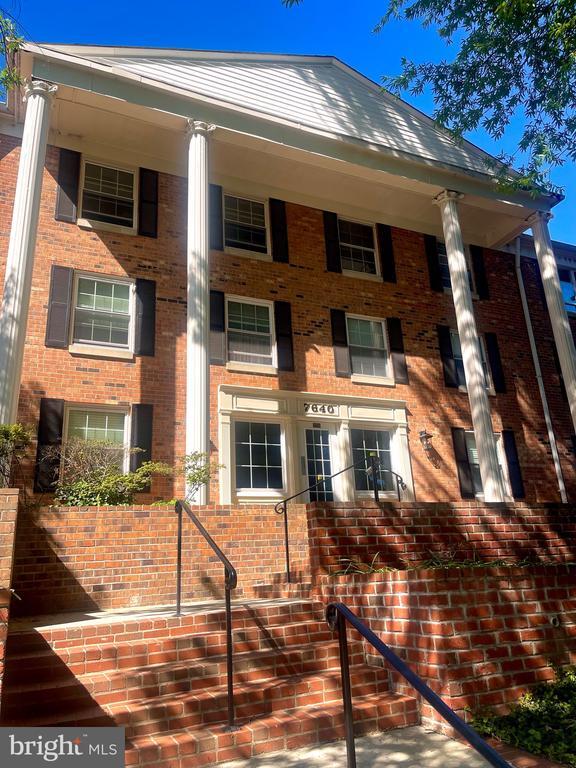 Building Photo - 7640 Tremayne Pl