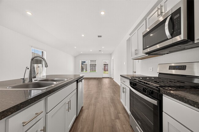 Building Photo - 24410 Oriole Summit Dr