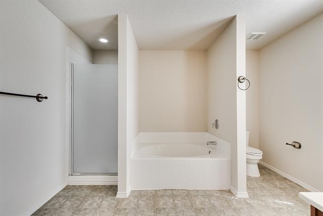Building Photo - 937 Canary Dr