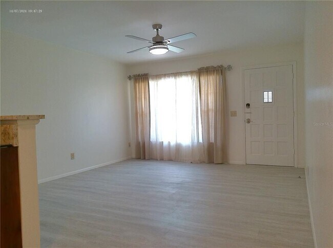 Building Photo - 2400 Franciscan Dr