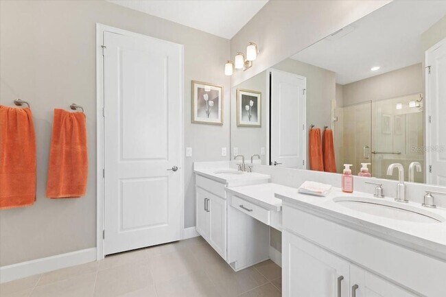 Building Photo - 6236 Grandview Hill Ct