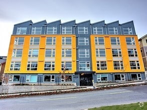 Building Photo - Portage Bay Flats - Affordable Studio Apar...