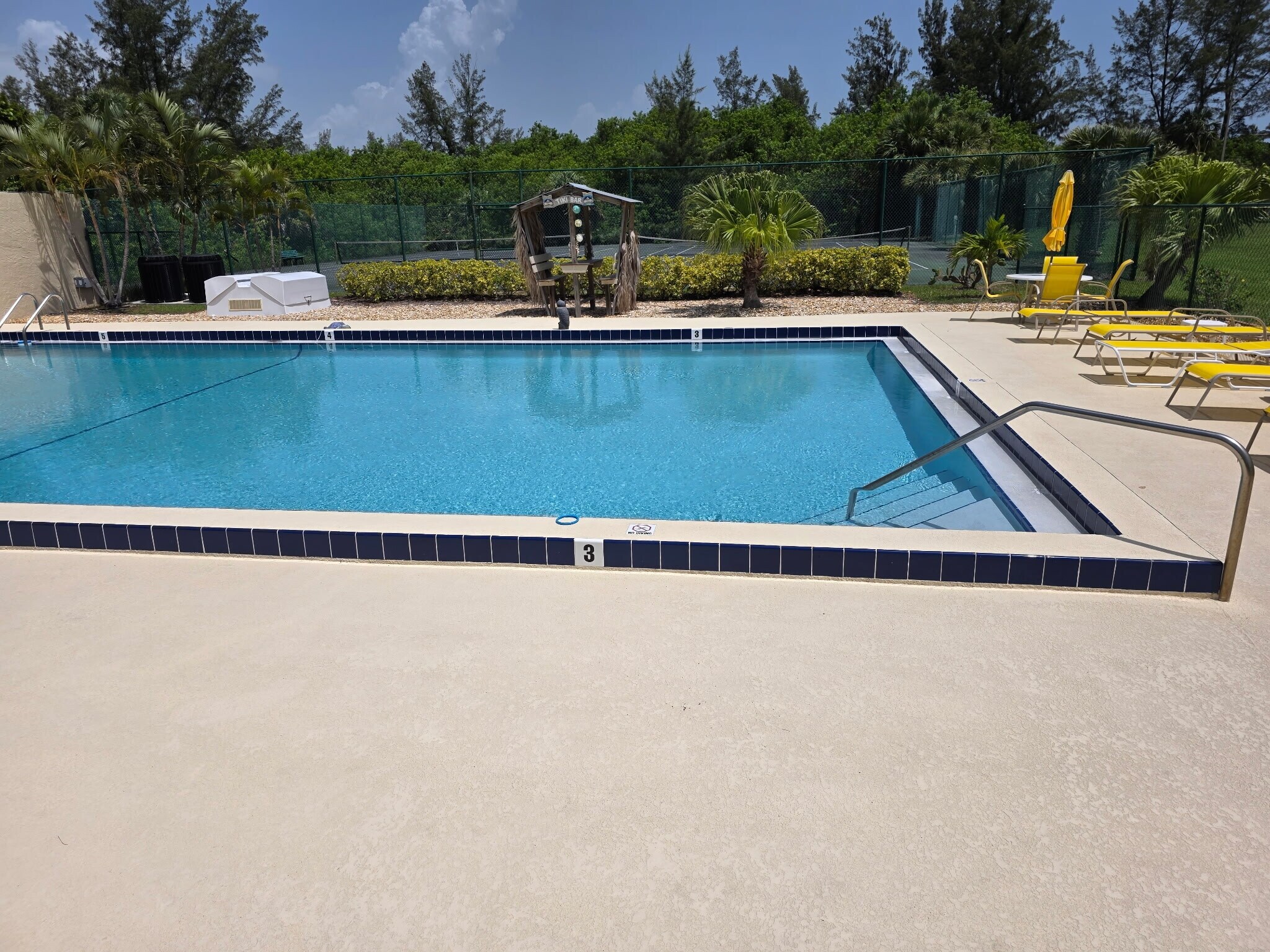 Building Photo - 4225 N Highway A1A