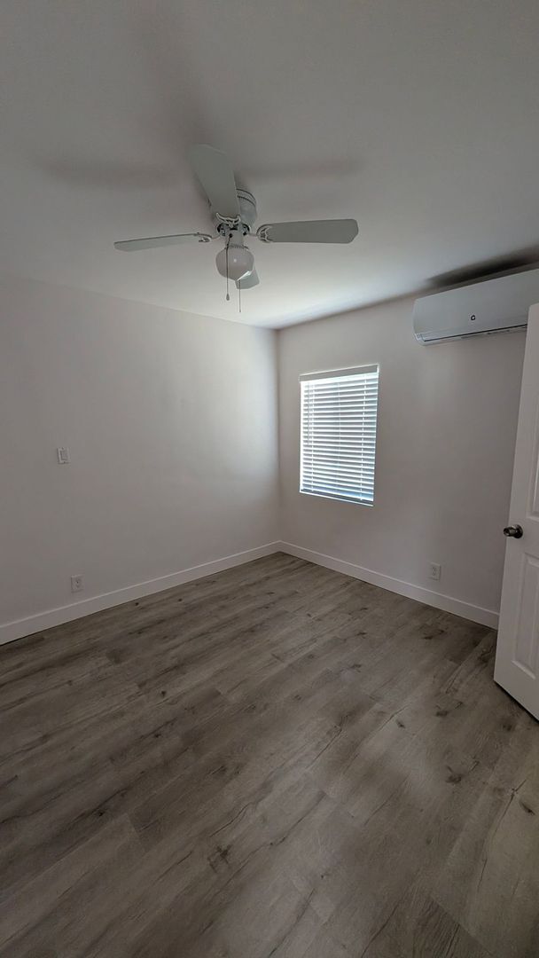 Building Photo - Charming 2-bedroom, 1-bath home in Imperial Beach just two blocks from the beach