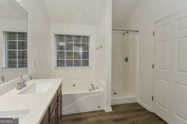 Building Photo - 4737 Brookwood View