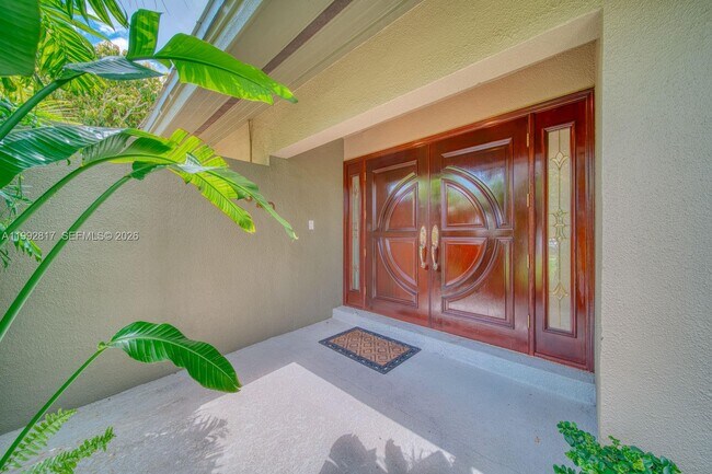 Building Photo - 7320 SW 100th Ct