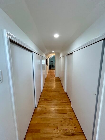 Building Photo - 16 Union St