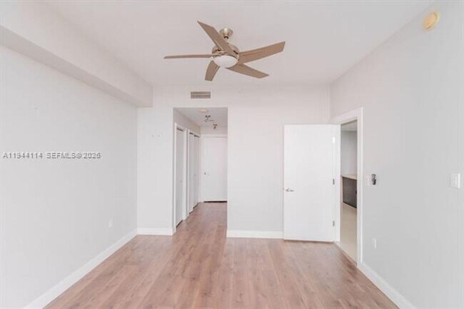 Building Photo - 900 Biscayne Blvd