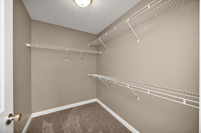 Building Photo - 73 Rosenberger Ln