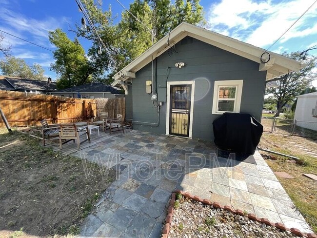 Building Photo - 4909 Beach Ct