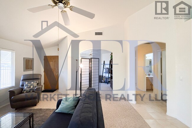 Building Photo - 2Bed/2Bath Home in 55+ Community in Peoria...