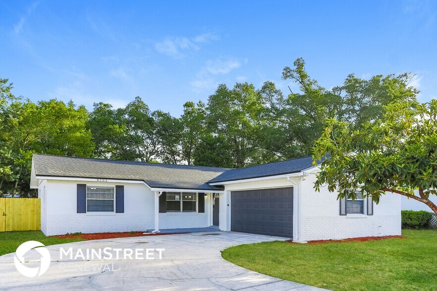 Building Photo - 8203 Ireland Dr