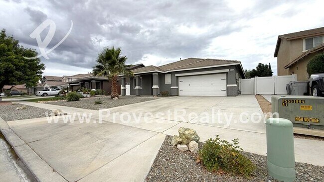 Building Photo - 8440 Hoover Ct