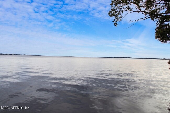 Building Photo - 2912 St Johns Ave