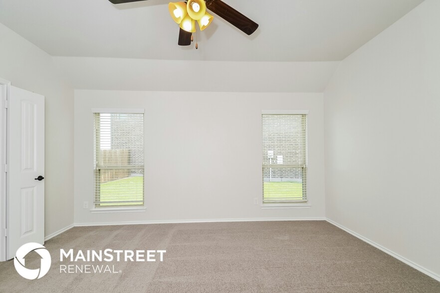 Building Photo - 2008 Lake Harvest Cir