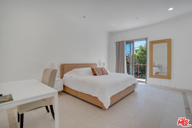 Building Photo - 31739 Pacific Coast Hwy