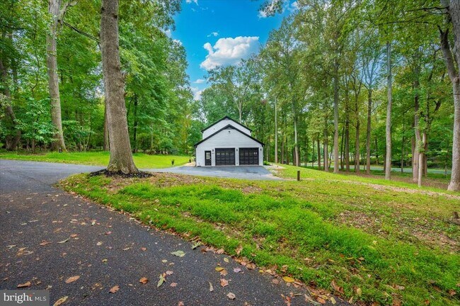 Building Photo - 8225 Hawkins Creamery Rd