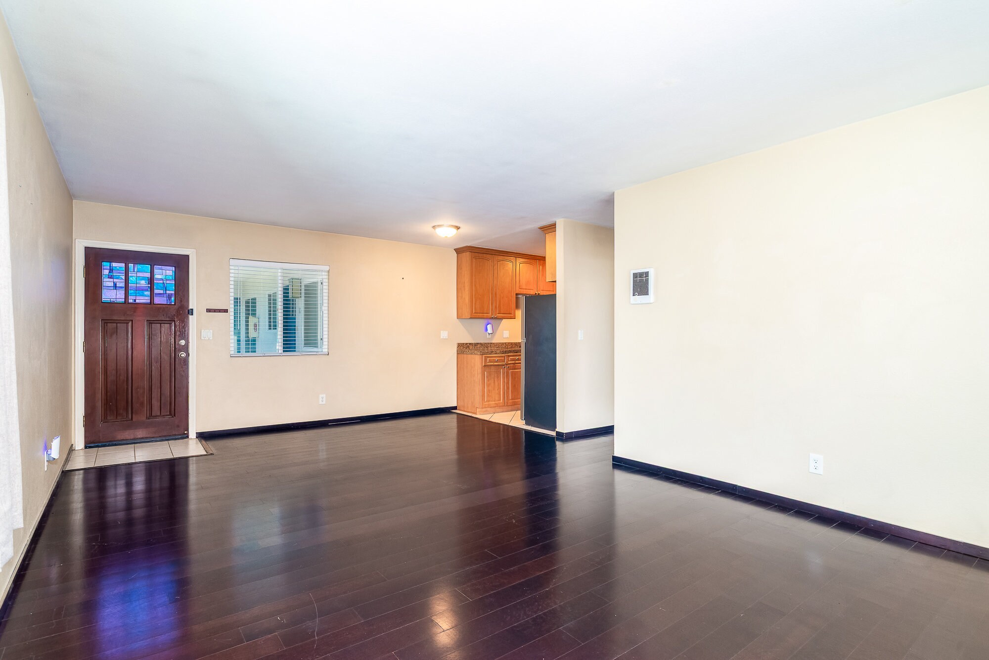 Building Photo - 674 Seacoast Dr