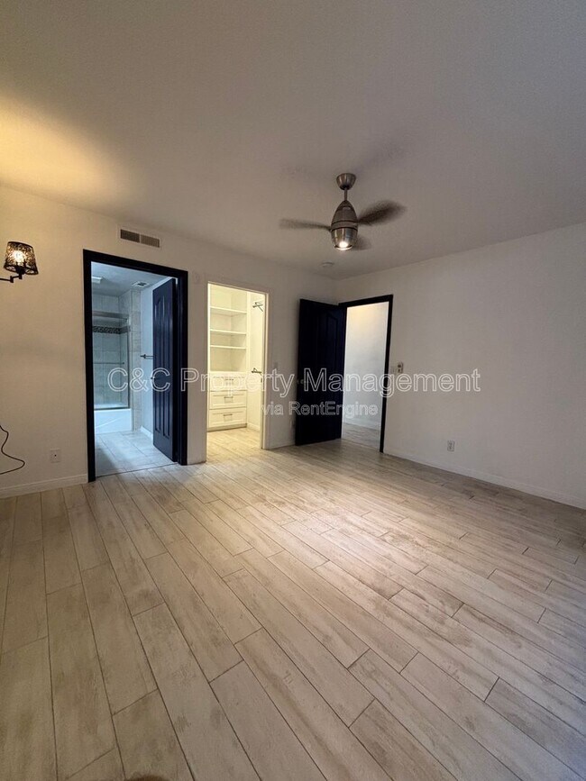 Building Photo - 533 W 23rd St