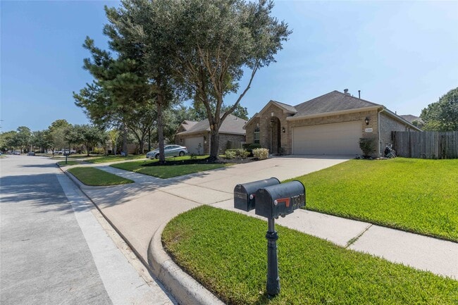 Building Photo - 13814 McKinney Creek Ln