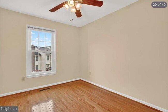 Building Photo - 7427 Salford Ct